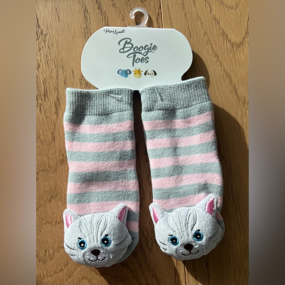 NWT Boogie Toes Kitten Socks